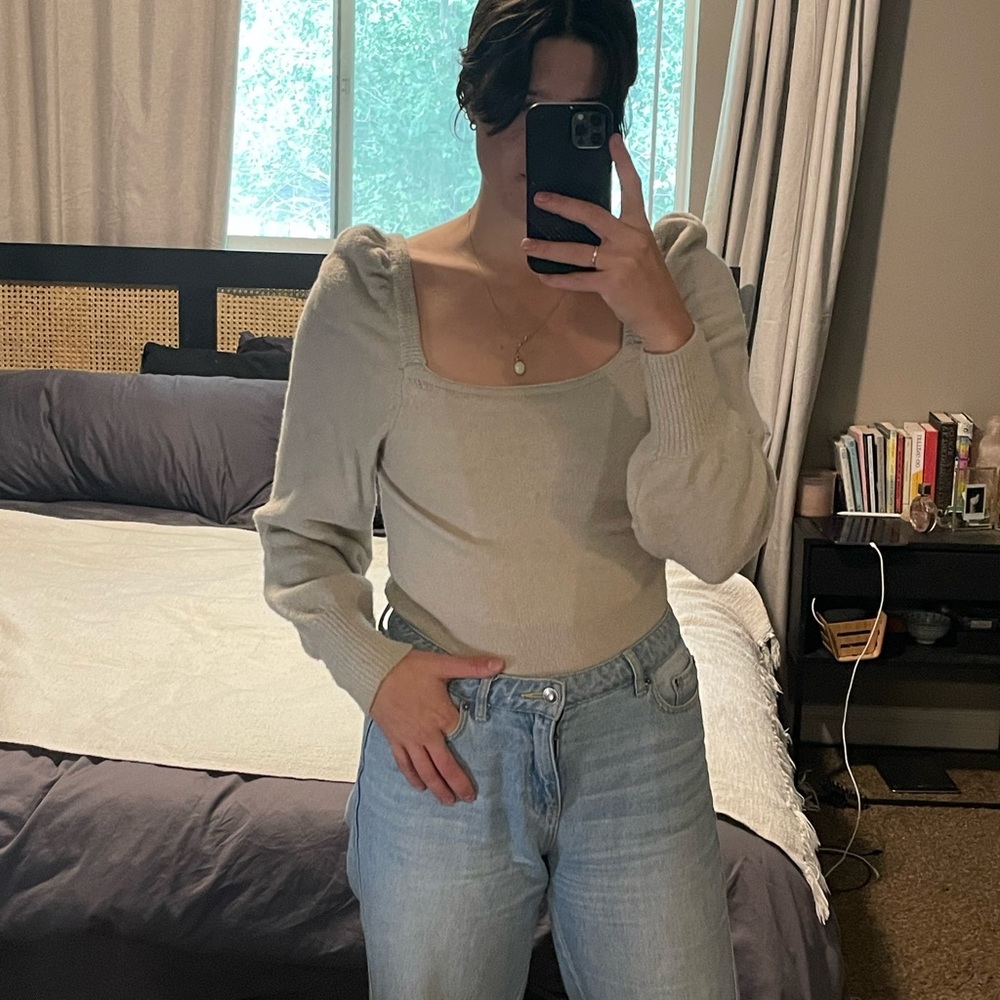 H&M Puff Sleeve Sweater